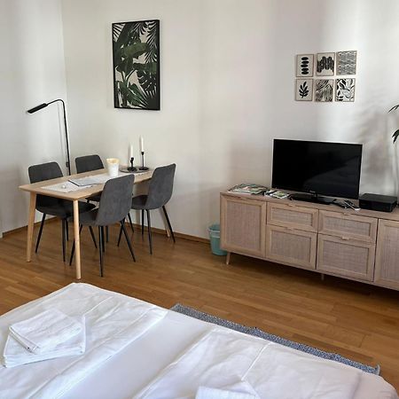 Casa Nostra - Helle Wohnung - Direkt Am Augarten Viena Exterior foto